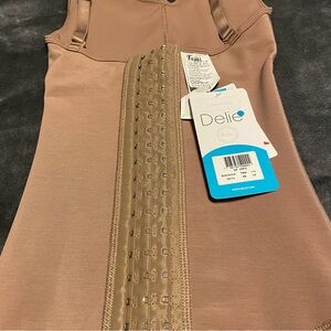 Women's Tan Colombian body shaper open bag NWT XS